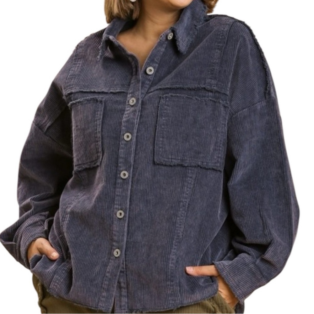Umgee NWT Corduroy Jacket/button down. Gray/purple blend. Acidwash. Fray…